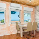 Family-friendly With Swimming Pool Sumpetar, Omis - 21633 Sumpetar