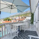 Family-friendly With Swimming Pool Sumpetar, Omis - 21633 Lägenhet Sumpetar