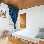 Family-friendly With Swimming Pool Sumpetar, Omis - 21633 Sumpetar