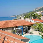 Family-friendly With Swimming Pool Sumpetar, Omis - 21633 * Sumpetar