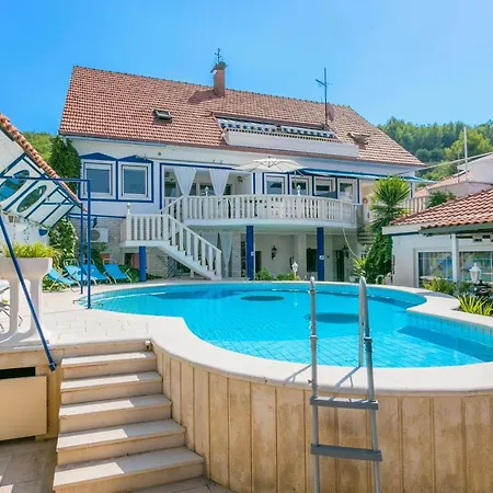 Family-friendly With Swimming Pool Sumpetar, Omis - 21633 דירה *