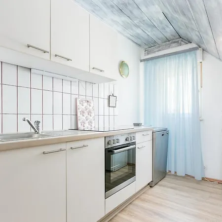 Family-friendly With Swimming Pool Sumpetar, Omis - 21633 * סומפטר