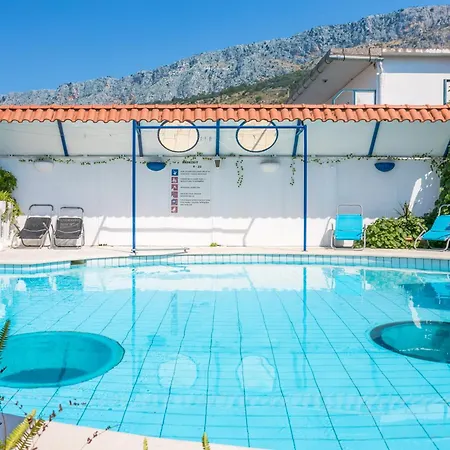 Family-friendly With Swimming Pool Sumpetar, Omis - 21633 Lägenhet Sumpetar